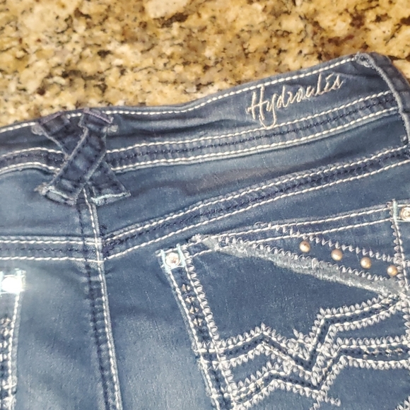 0331 Hydraulics Bailey Low Rise Jean Shorts - Picture 5 of 6